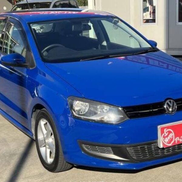 VOLKSWAGEN POLO 2011