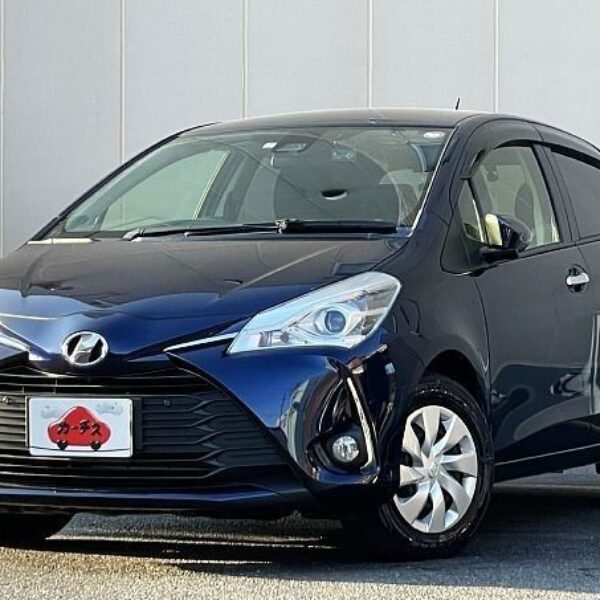 TOYOTA VITZ 2019