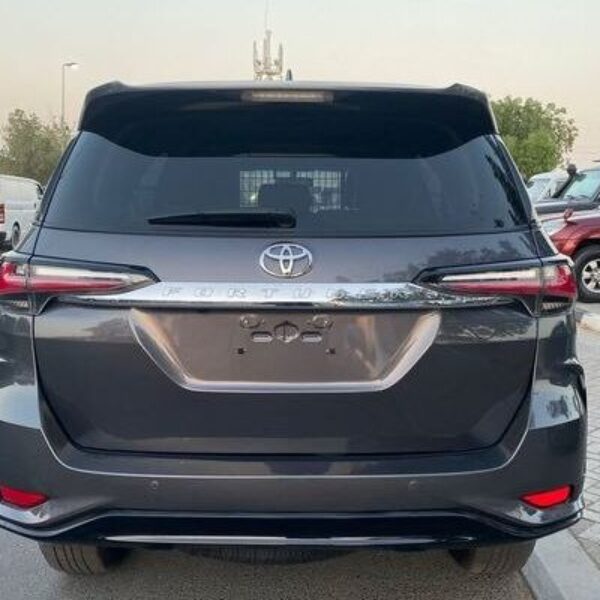 2019 TOYOTA FORTUNER 4WD