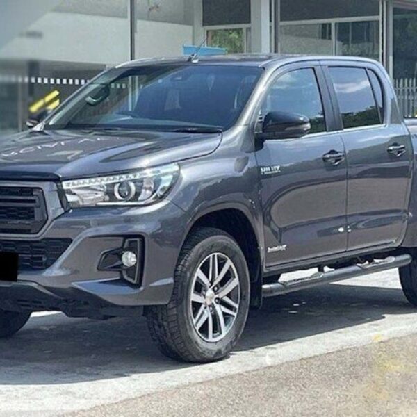 2019 TOYOTA HILUX MANUAL DIESEL LHD