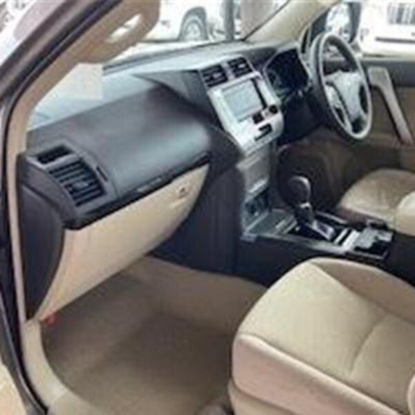 2022 TOYOTA LAND CRUISER PRADO TX7