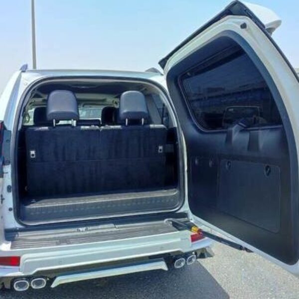 2019 TOYOTA LAND CRUISER PRADO