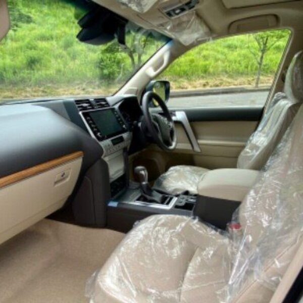2022 TOYOTA LAND CRUISER PRADO 2.7 TXL79