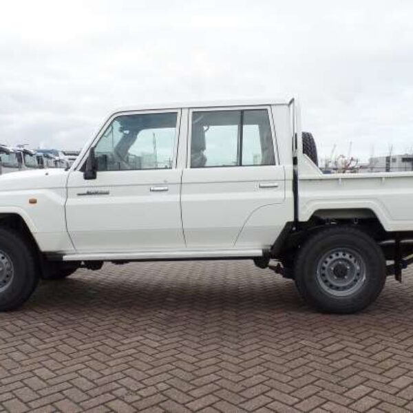 Toyota Land Cruiser VDJ79L V8 4×4 2020